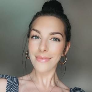 Meet your Posher, Desiree